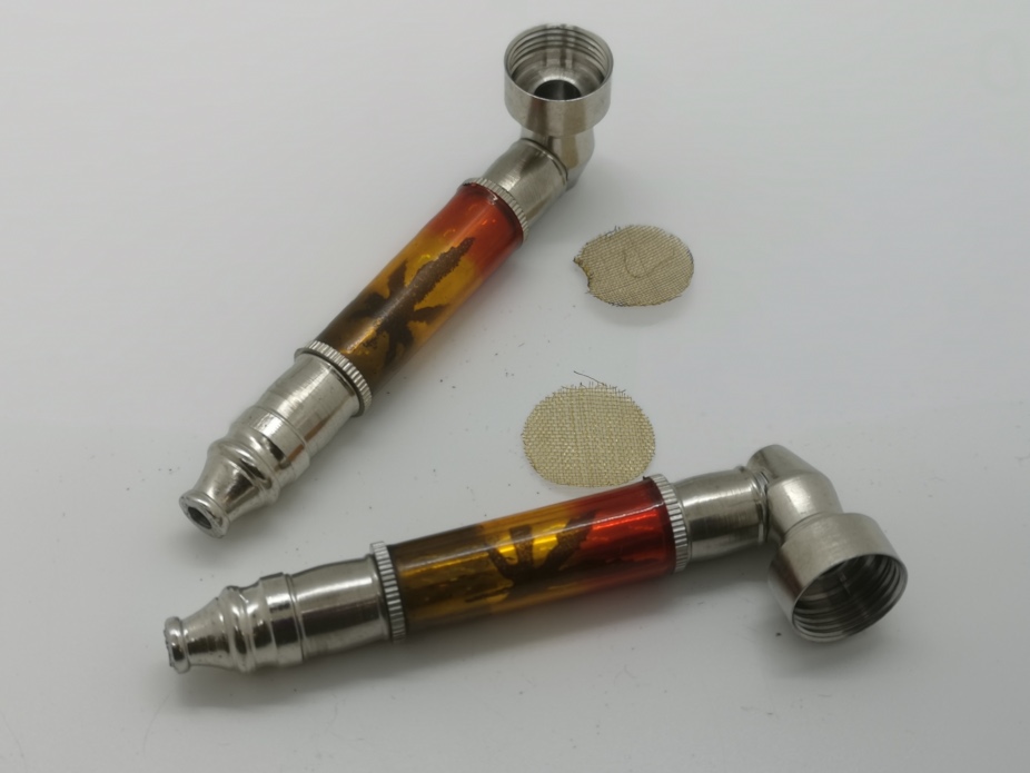 metal Kit Pipe with rasta design